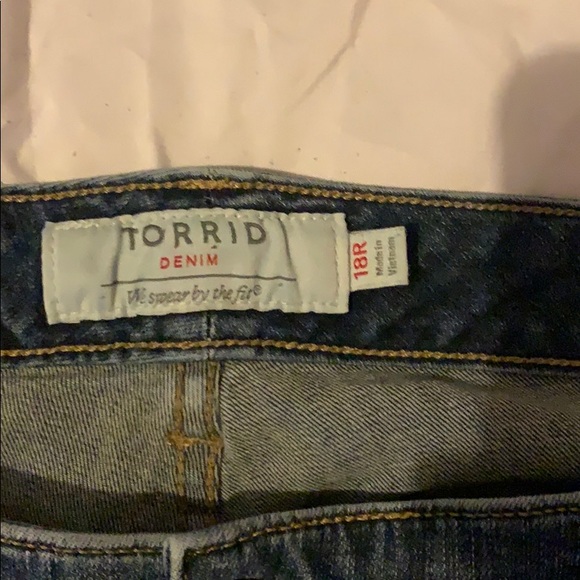 🔥Torrid Flares Jeans🔥 - Picture 2 of 3